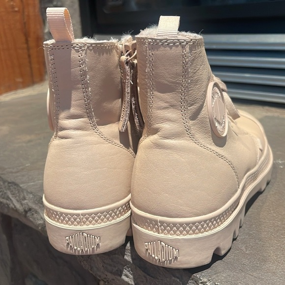 PALLADIUM FAUX FUR & LEATHER BOOTS - Picture 2 of 11